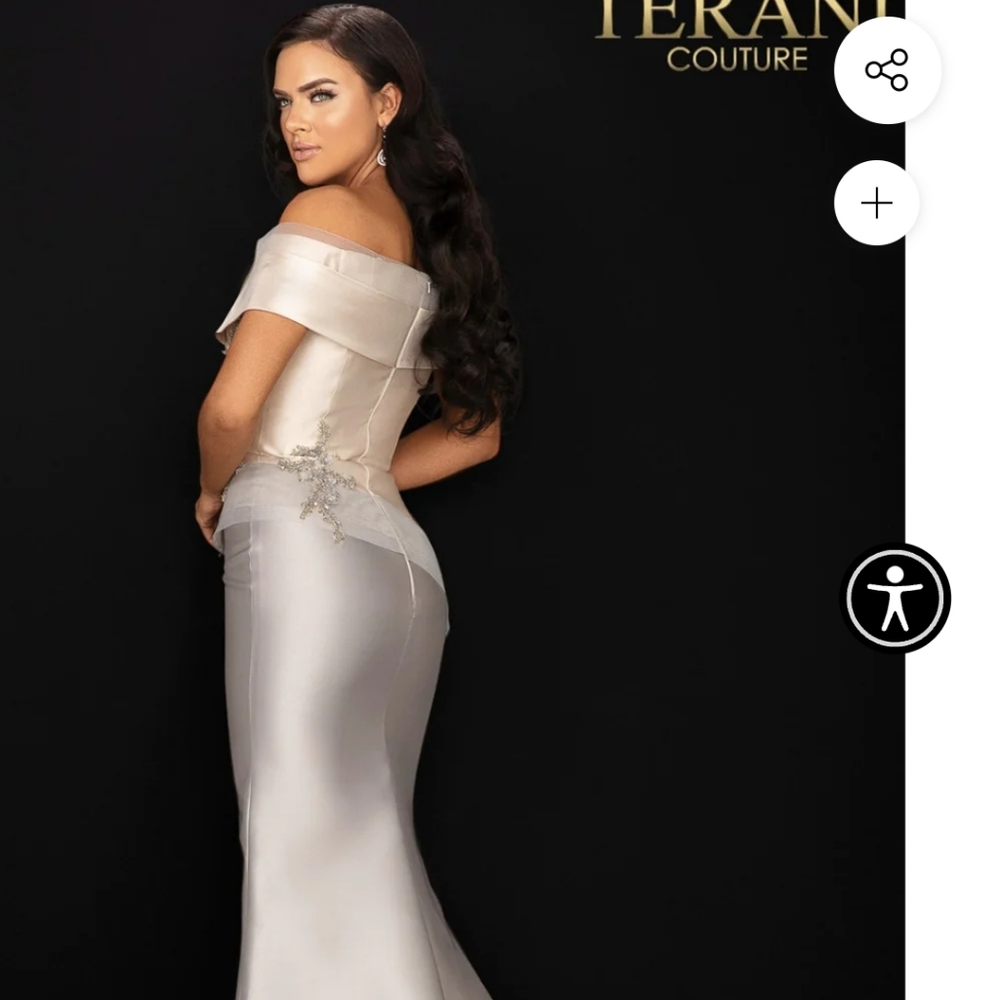 Size 18 Terrano couture mother of the bride dress